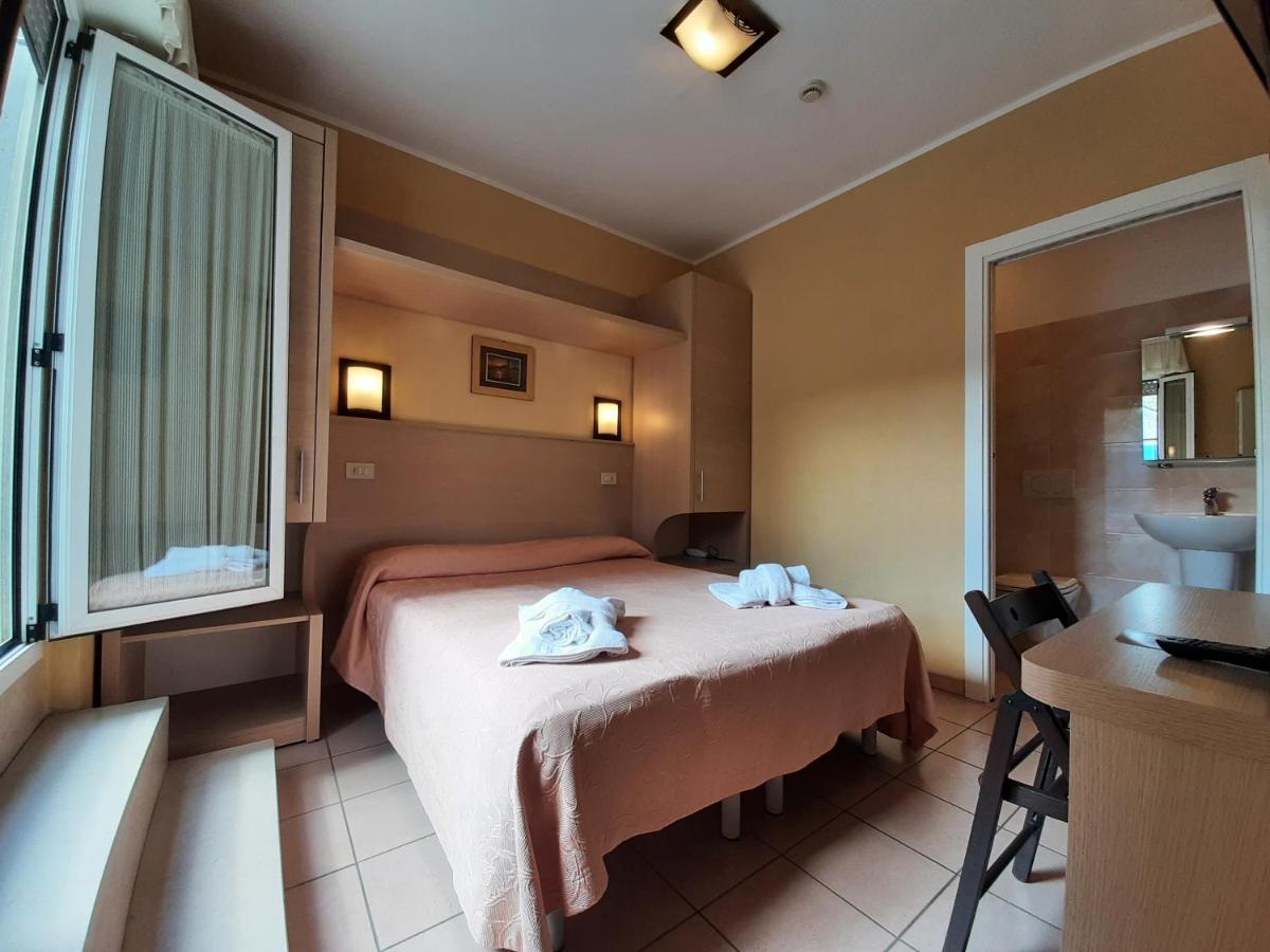 Hotel Originale By Alehotels Rimini Eksteriør bilde